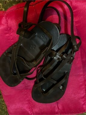 LABOO leather strappy sandals chocolate brown  size 40. Full length straps uncut